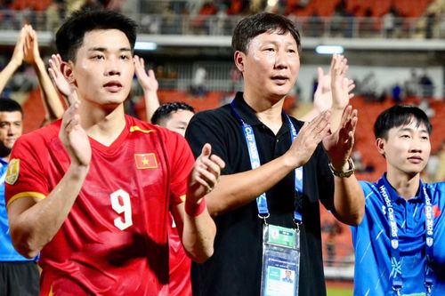 HLV Kim Sang Sik được khen ngợi tư duy vượt trội Hudson. Ảnh: V.A