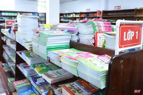 Công ty CP Sách - Thiết bị trường học Hà Tĩnh phụ trách cung ứng cho các nhà trường khu vực phía nam của tỉnh.