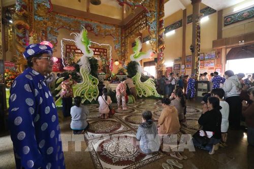 Đền thờ ông, bà Đỗ Công Tường là không gian sinh hoạt tín ngưỡng, văn hóa gắn với đời sống tinh thần của người dân địa phương. Ảnh: Hồng Thái - TTXVN