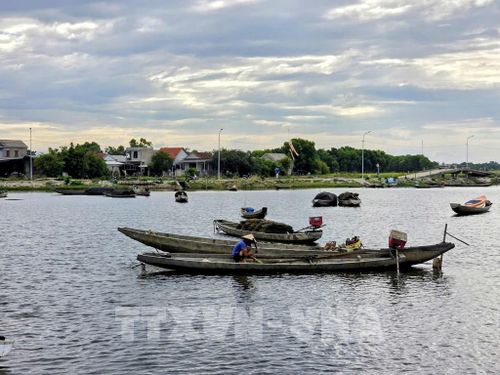 Xã Đan Điền được thiên nhiên ban tặng nguồn thủy sản phong phú. Ảnh: Mai Trang - TTXVN