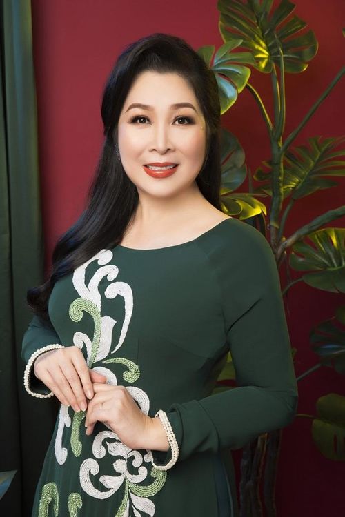 Những gì Hồng Vân đã làm cho sân khấu và nghệ thuật Việt Nam vốn đã là một dấu son lớn.