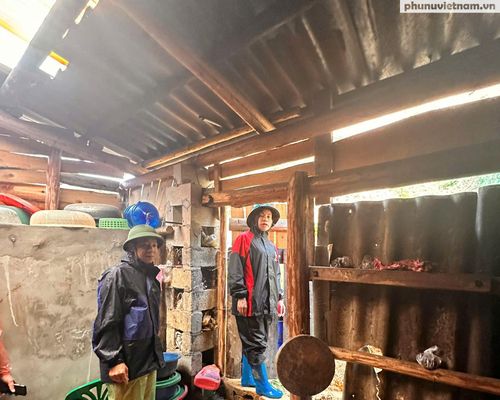 Theo thống kê ban đầu, mưa lũ khiến khoảng 2.396 nhà bị ngập nước, nhiều nơi nước dâng tới mái, gây thiệt hại lớn về tài sản. 1 người đã thiệt mạng do ảnh hưởng của mưa lũ.