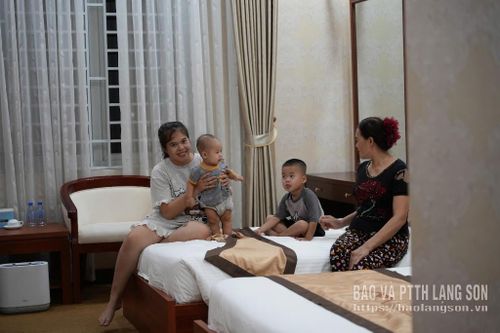 Người dân nhận phòng, nghỉ ngơi miễn phí tại Nhà khác A1, phường Lương Văn Tri