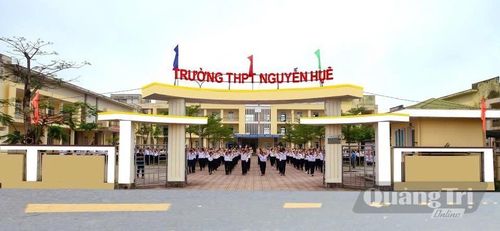 Trường THPT Nguyễn Huệ được đầu tư xây dựng khang trang ở địa điểm mới.
