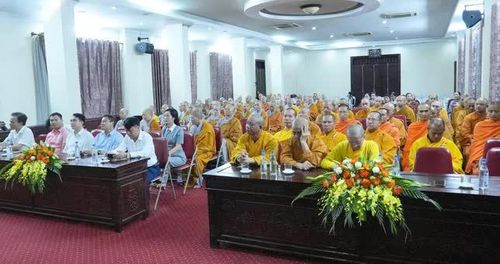 Chư tôn đức, quan khách tham dự