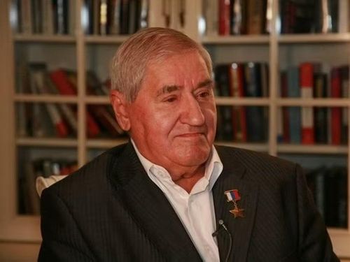Đại tá nằm vùng Nam Phi Aleksei M. Kozlov. Nguồn: Espionagehistoryarchive.com