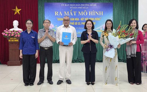 Mô hình "Không gian văn hóa - kết nối cộng đồng" phường Bồ Đề, Hà Nội đáp ứng nhu cầu phát triển văn hóa của người dân. Ảnh: Mai Khôi