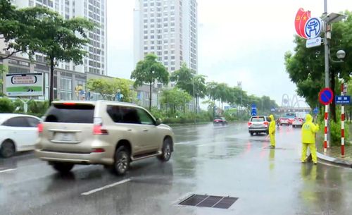 Ghi nhận trong ngày 23-8 tại một số khu vực từng thường xuyên ngập úng, khả năng tiêu thoát nước cơ bản vẫn được duy trì, cho thấy hiệu quả bước đầu của các giải pháp chống úng ngập khẩn cấp.