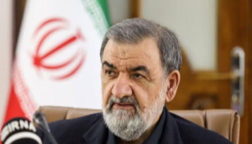 Mohsen Rezaei, người đứng đầu Hội đồng An ninh Quốc gia Tối cao Iran, kêu gọi các nước không tham gia "cuộc chiến kinh tế với Mỹ", đồng thời cảnh báo Tehran sẽ coi những nước đứng về phía Washington là đối thủ.