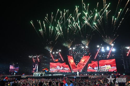 Chương trình thu hút hàng nghìn khán giả.