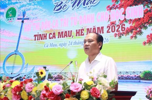 Ông Nguyễn Chí Công – Phó Giám đốc Sở Văn hóa, Thể thao và Du lịch tỉnh Cà Mau, Trưởng Ban tổ chức Hội thi, phát biểu tổng kết.