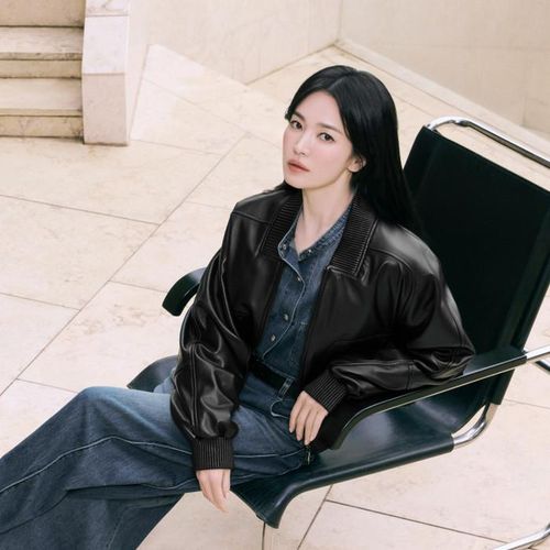 Song Hye Kyo duy trì sức hút sau nhiều năm hoạt động nghệ thuật.