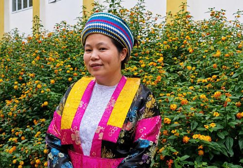 Cô giáo Vàng Thị Dính (Trường Phổ thông dân tộc nội trú THCS và THPT Đồng Văn, Tuyên Quang).