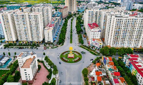 Khu chung cư cao tầng trên đường Lý Thái Tổ, đoạn thuộc phường Võ Cường.
