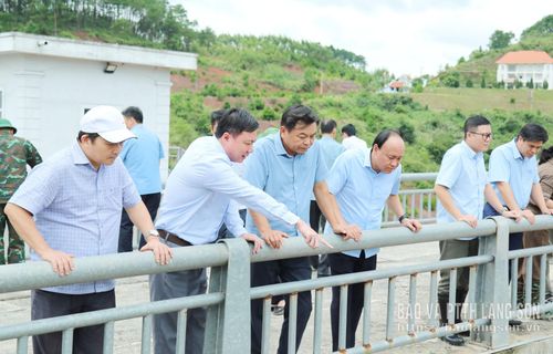 Đoàn công tác kiểm tra quy trình vận hành xả điều tiết tại hồ chứa nước Bản Lải