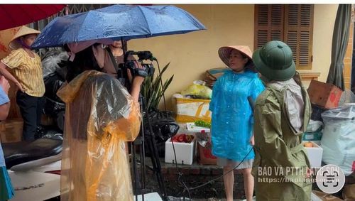 Phóng viên Báo và PTTH Lạng Sơn tác nghiệp tại hiện trường