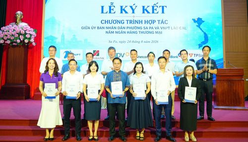 UBND phường Sa Pa ký kết hợp tác với VNPT Lào Cai và 5 ngân hàng thương mại về triển khai, lắp đặt, vận hành hệ thống kiosk số.