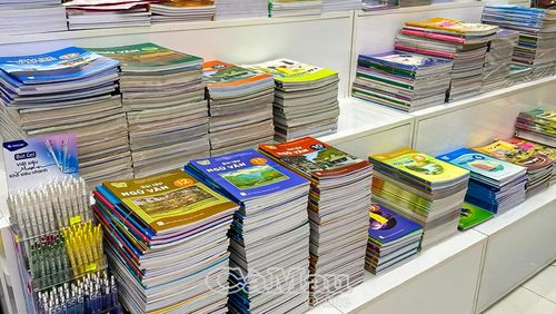 Tình trạng thiếu SGK chỉ xảy ra cục bộ ở một số đầu sách và một số thời điểm.