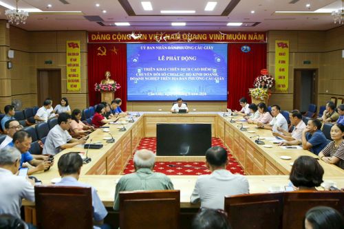 Quang cảnh buổi lễ. Ảnh: Vân Nhi