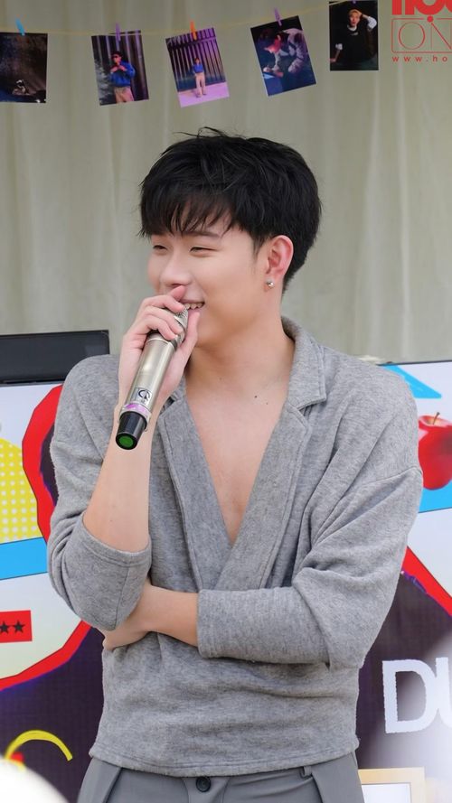All for Domic nhắn nhủ với idol: "Dương mơ lớn, Dopamine mơ cùng Dương".