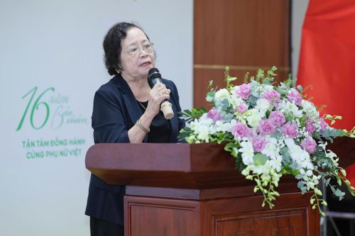 GS.TS Trần Thị Phương Mai, Chủ tịch Hội Chăm sóc Sức khỏe Phụ nữ Mãn kinh Việt Nam phát biểu tại sự kiện. Ảnh: Thu Thủy