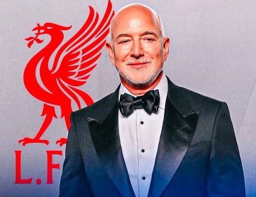 Jeff Bezos vừa gia nhập làn sóng các tỷ phú Mỹ đổ tiền vào bóng đá. Ảnh: FSA.