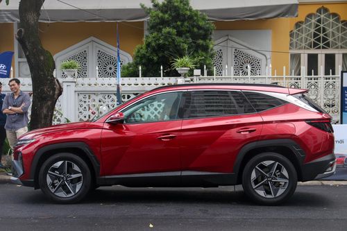  Hyundai Tucson Hybrid tại Việt Nam. Ảnh: Phúc Hậu.
