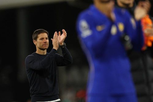 Xabi Alonso có chiến thắng đầu tiên tại Ngoại hạng Anh