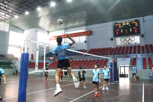 Các VĐV tranh tài tại giải đấu