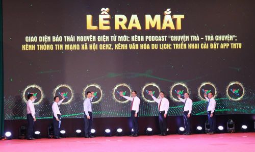 Lễ ra mắt giao diện Báo Thái Nguyên điện tử mới; kênh Podcast “Chuyện Trà - Trà chuyện”; kênh thông tin mạng xã hội Gen Z, kênh Văn hóa - Du lịch; triển khai cài đặt app TNTV
