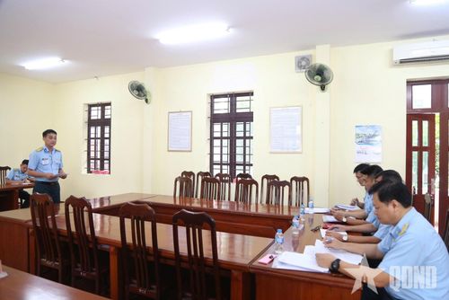 Thí sinh thực hiện nội dung thi vấn đáp.