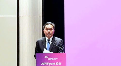 Phó Chủ tịch Thường trực UBND TPHCM Nguyễn Lộc Hà phát biểu chào mừng tại diễn đàn AVPI. Ảnh: THỤY VŨ