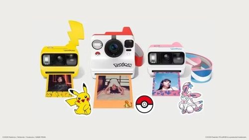  Polaroid Now Generation 3 Pokémon Edition mang diện mạo lấy cảm hứng từ Pokéball. 