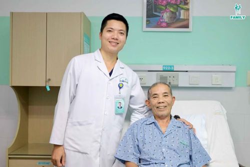 Bệnh nhân U.N.L. hồi phục ổn định sau ca phẫu thuật bắc cầu động mạch đùi – khoeo thành công - Ảnh BVCC