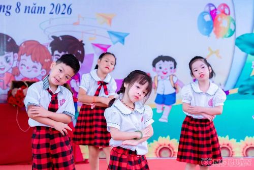 Học sinh Trường Tiểu học Thị trấn Yên Viên (Hà Nội).