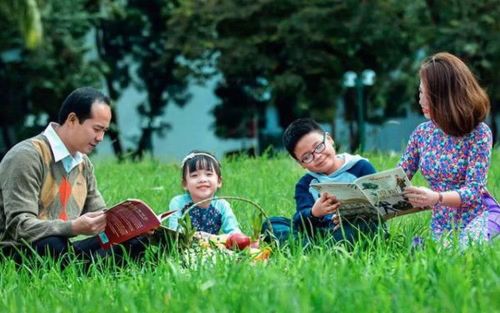 Các hệ giá trị được lồng ghép vào đời sống gia đình, cộng đồng, cơ quan, đơn vị và các thiết chế văn hóa