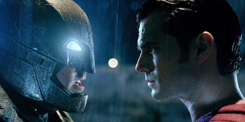 Superman và Batman từng là hai siêu anh hùng được yêu mến nhất, nhưng hình tượng của họ không còn phù hợp với thời đại.