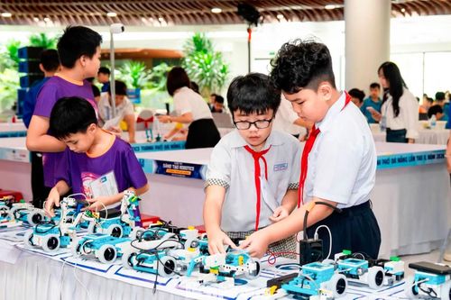 Những sân chơi giúp thanh thiếu nhi "bật công tắc" sáng tạo.