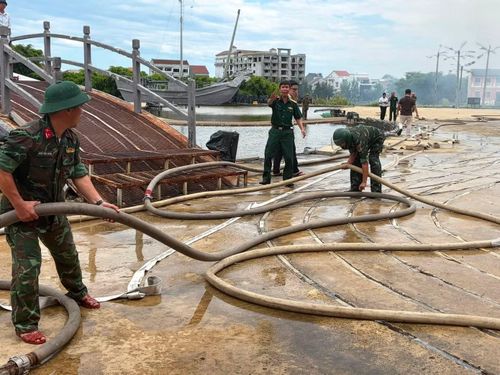 Show diễn thực cảnh Ký ức Hội An sẽ tạm dừng 1 ngày sau sự cố cháy ở khu vực sân khấu.