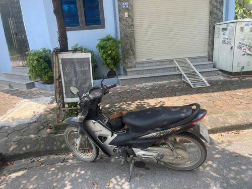 Chiếc xe là tang vật của vụ án. Ảnh: CACC
