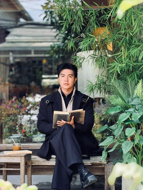 Steven Nguyễn đang cho thấy lựa chọn theo đuổi điện ảnh của mình đã bắt đầu nhận được những hồi đáp xứng đáng. Ảnh: FBNV