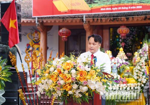 Đồng chí Trần Trọng Đại, Chủ tịch UBND phường Lý Thường Kiệt phát biểu khai mạc Lễ hội.