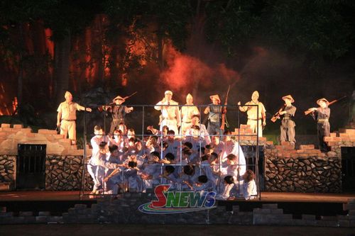Show diễn thực cảnh "Địa ngục trần gian".