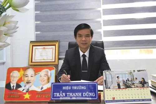 NGƯT.ThS Trần Thanh Dũng - Bí thư Đảng ủy, Hiệu trưởng Trường THPT Phan Đăng Lưu.