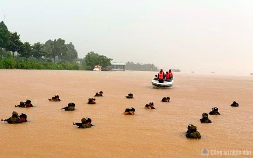 Những bài huấn luyện phù hợp đặc trưng vùng sông nước.