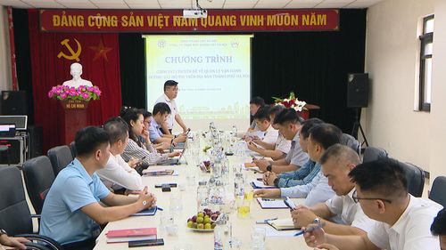 Quang cảnh buổi làm việc của Đoàn giám sát với Công ty TNHH MTV Đường sắt đô thị Hà Nội. Ảnh: VH