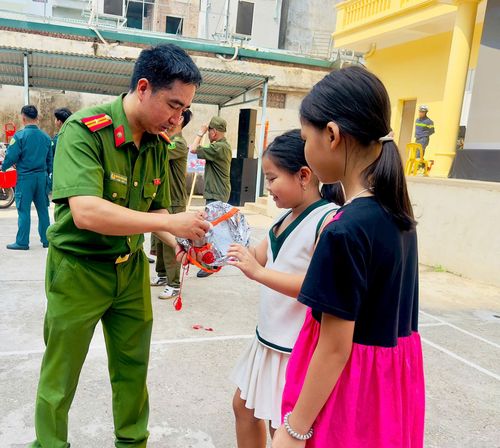 Các kiến thức PCCC ngày càng dễ tiếp cận. Ảnh: Đức Tuấn