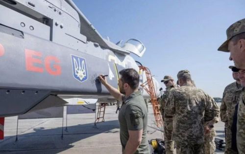 Anh hiện là một trong những quốc gia châu Âu hỗ trợ Ukraine mạnh mẽ nhất kể từ khi xung đột bùng phát năm 2022, với tổng cam kết khoảng 25 tỷ bảng Anh, trong đó 16 tỷ bảng dành cho viện trợ quân sự.