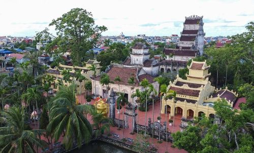 Chùa Cổ Lễ tại xã Cổ Lễ (Ninh Bình). Ảnh: Công Luật - TTXVN
