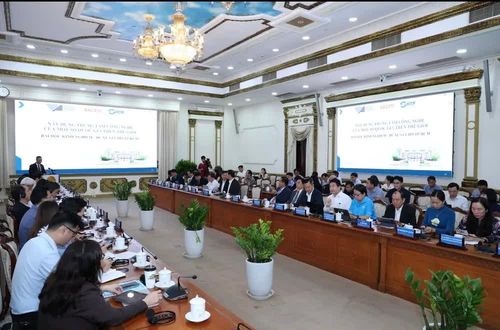  Các đại biểu tham dự hội nghị 